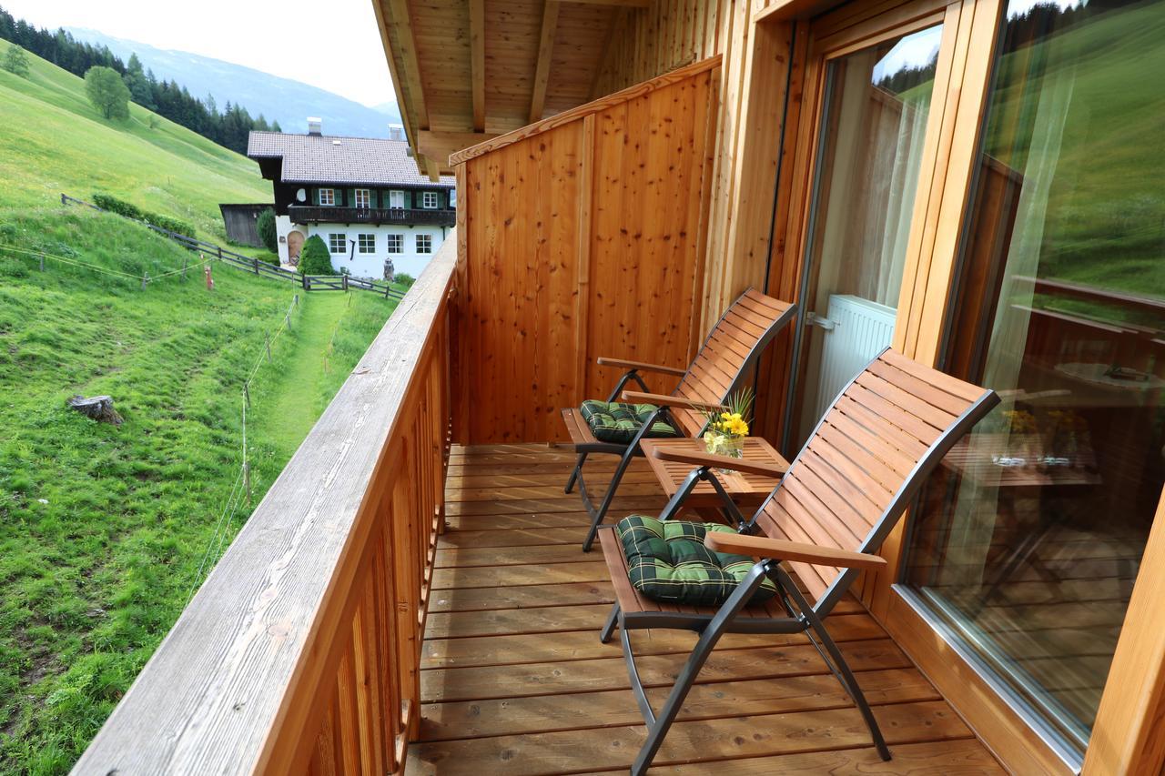 Hotel Schoene Aussicht Kartitsch Exterior foto